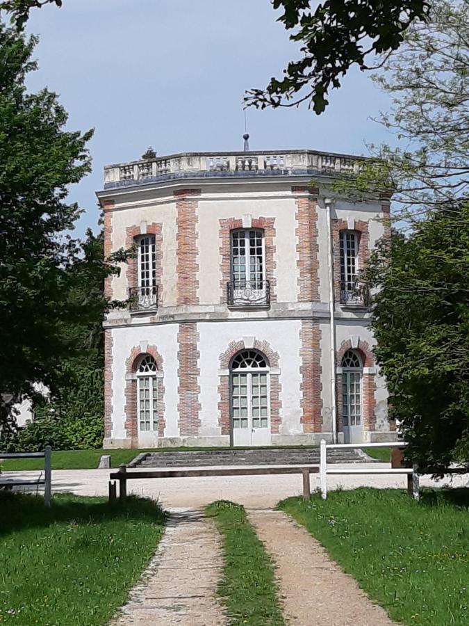 Bed and Breakfast La Grange Des Lisieres Rouvres  Exterior foto